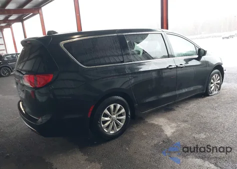 2020 Chrysler Pacifica Touring z USA, uszkodzony, nr VIN 2C4RC1FG8LR123564